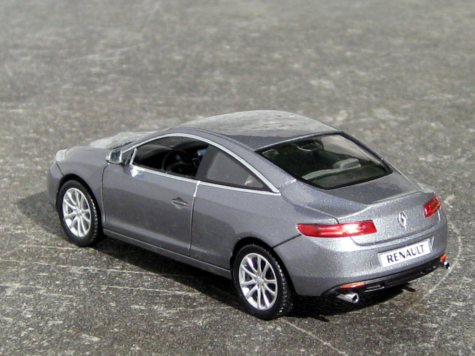 Laguna Coupé