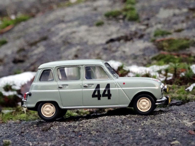 R4 Super Monte Carlo