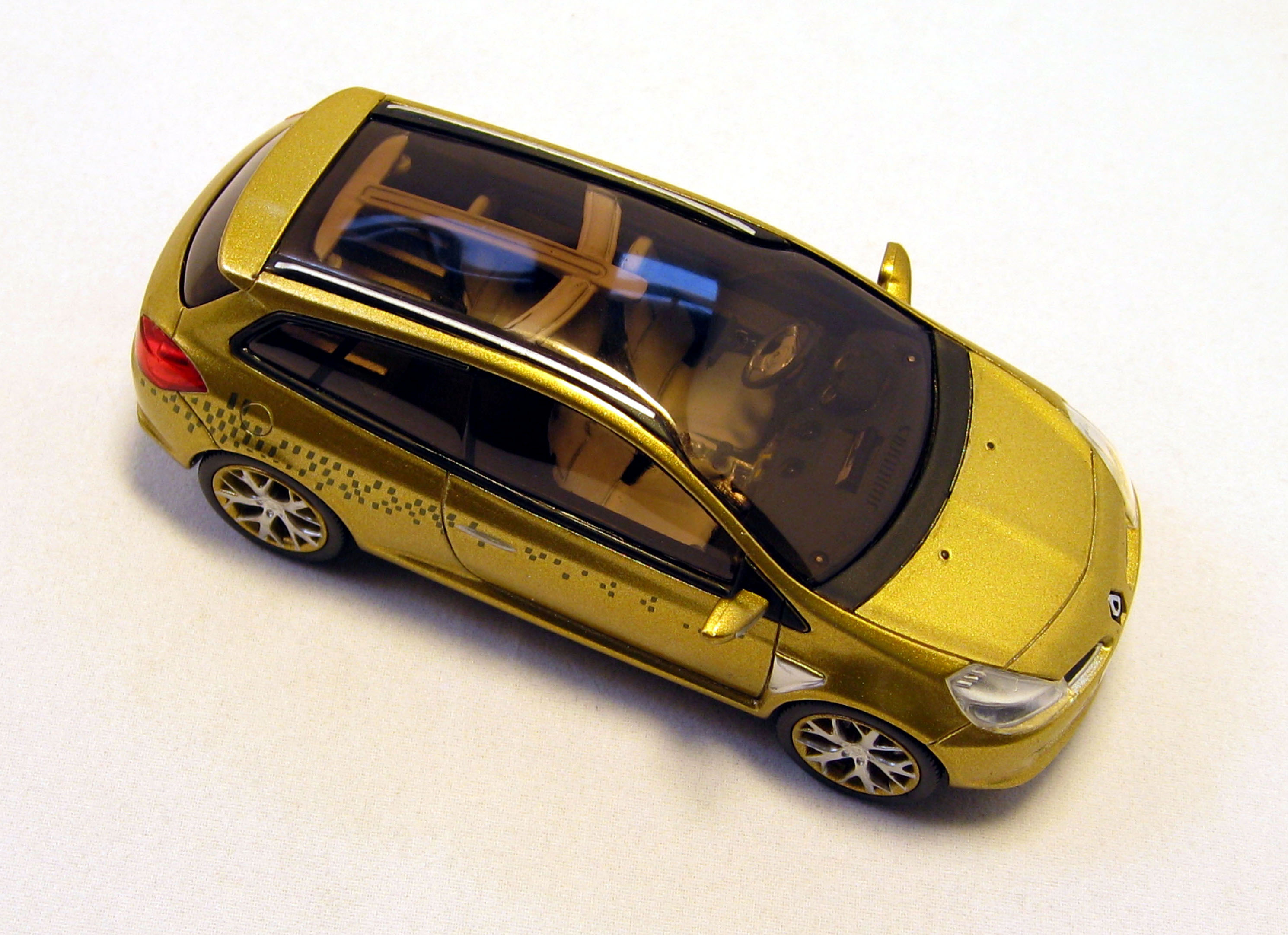 Clio Grand Tour Concept