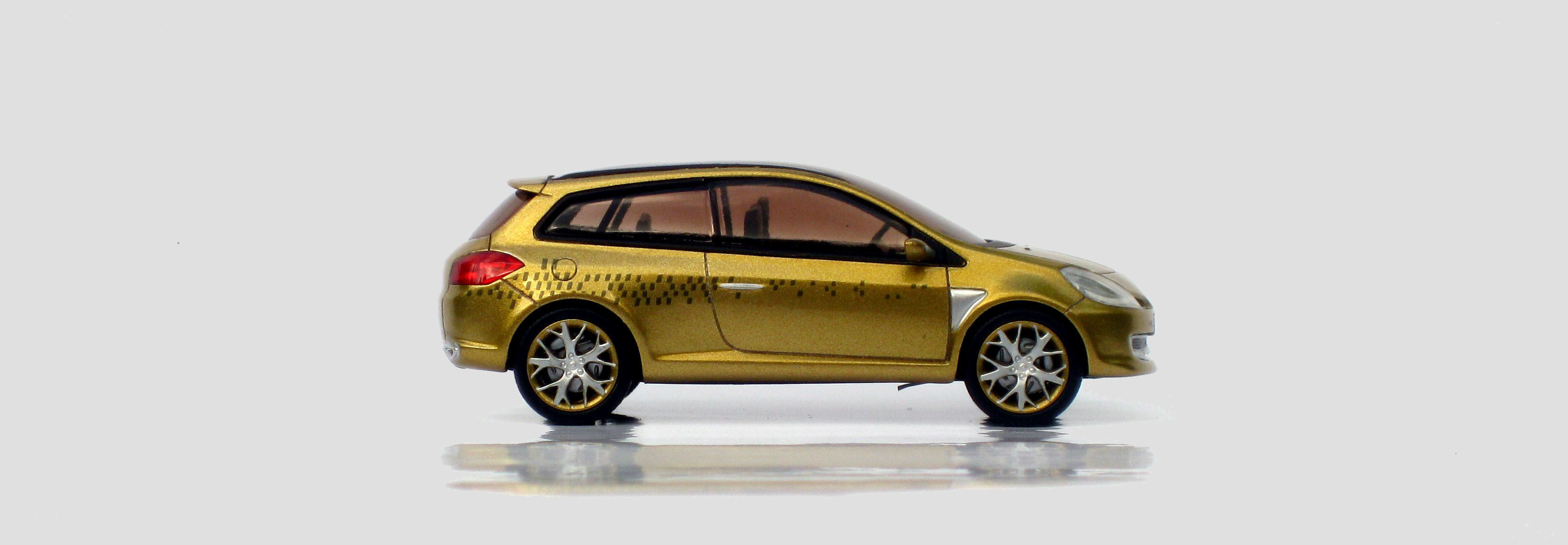 Clio Grand Tour Concept