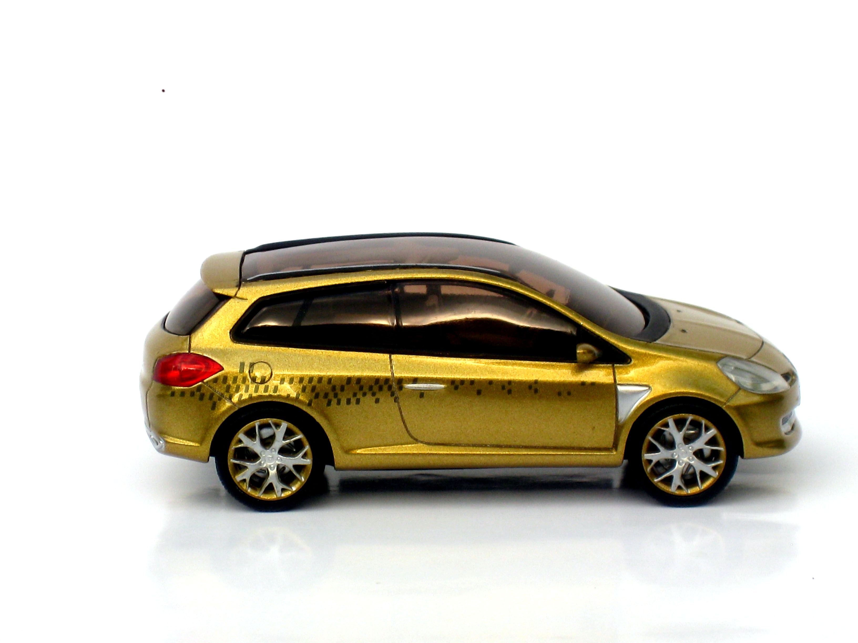 Clio Grand Tour Concept