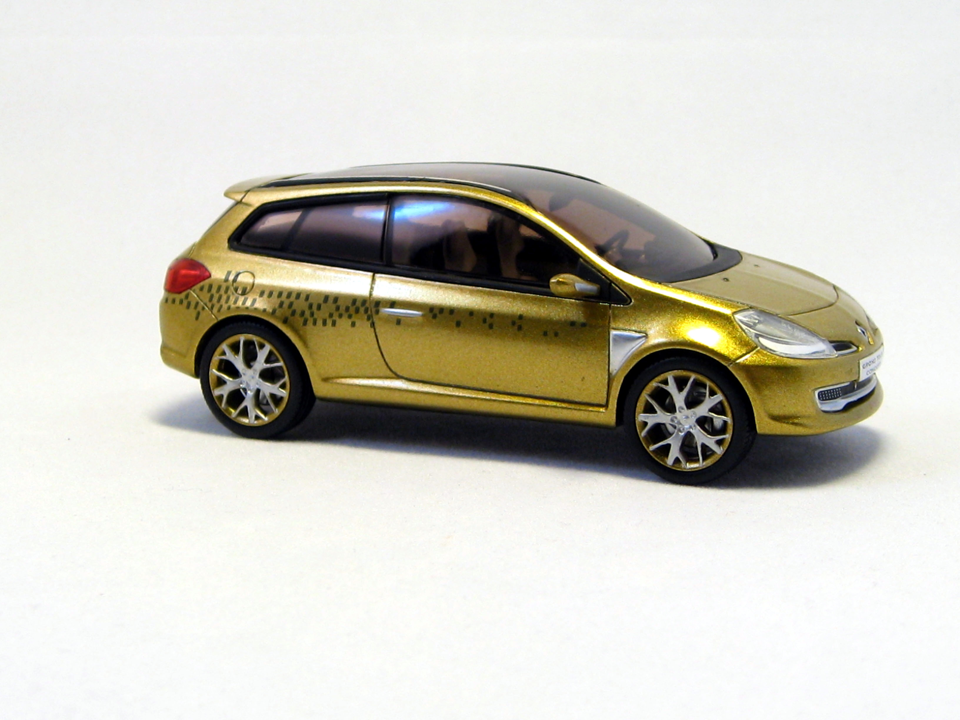 Clio Grand Tour Concept