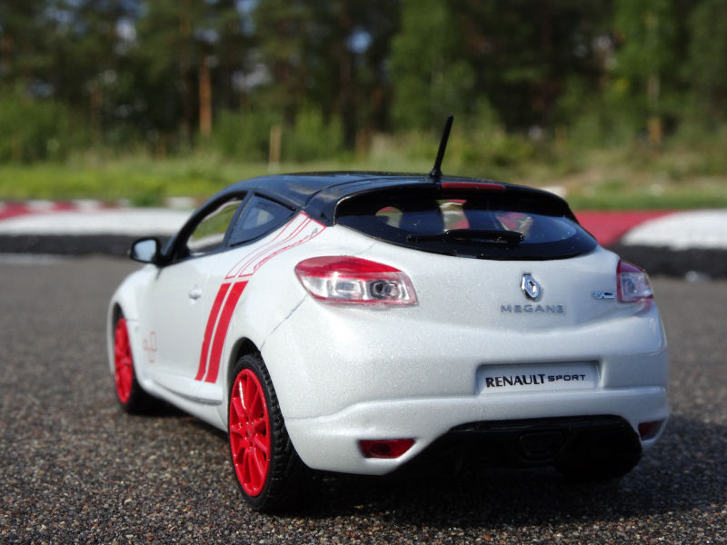 Megane RS 275 Trophy-R