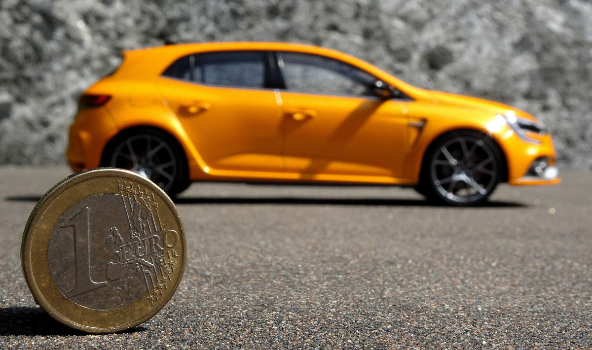 Megane R.S. Trophy  