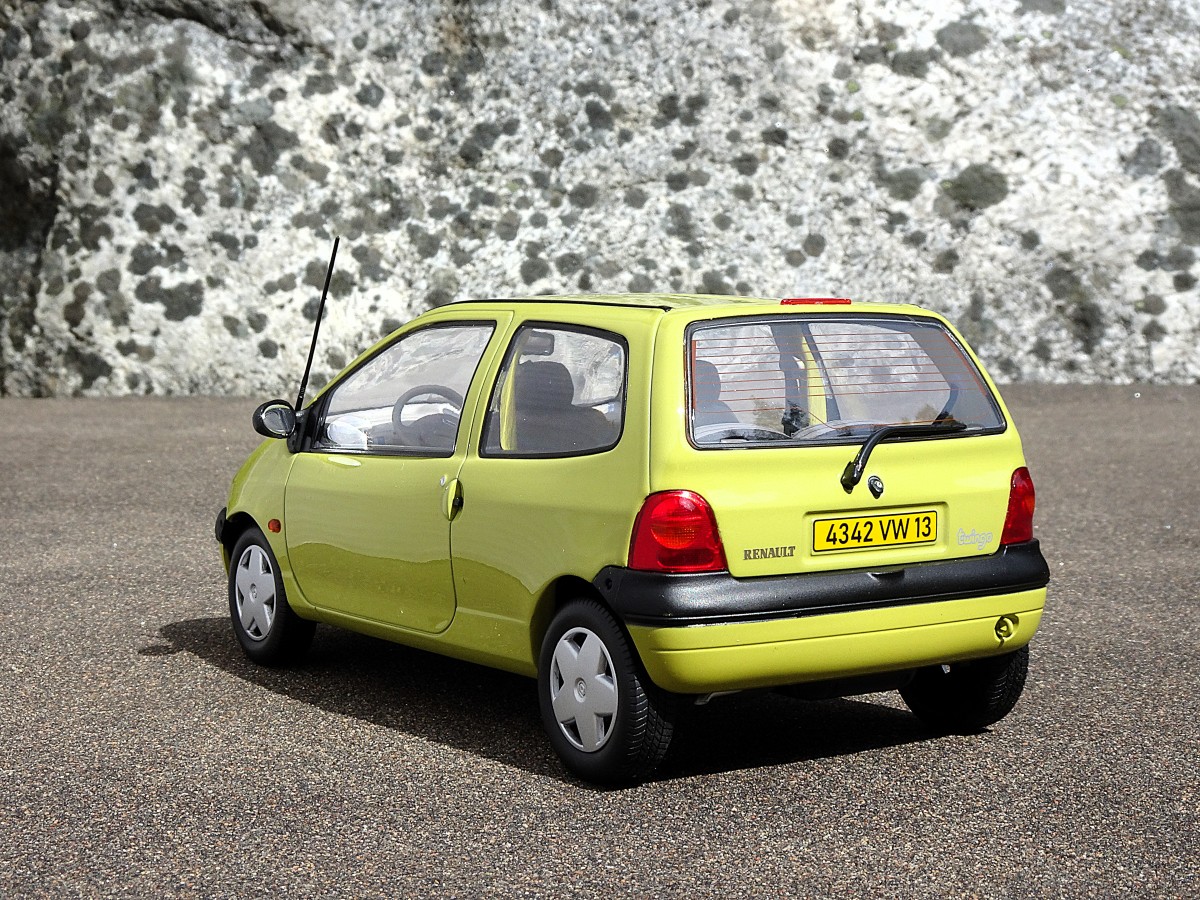 Twingo 1:18   