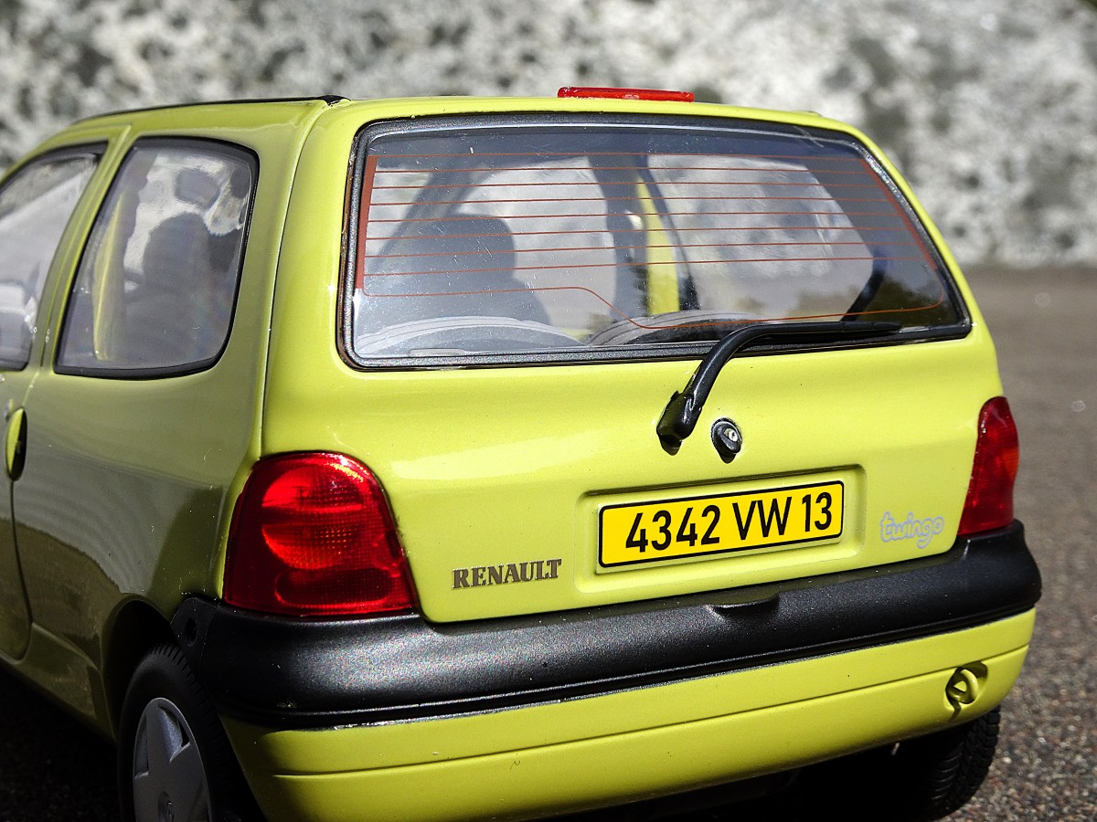 Twingo 1:18   