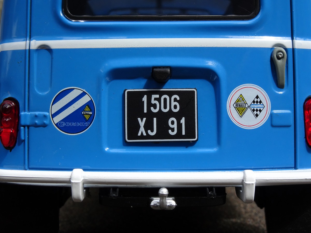 Renault 4LF4   